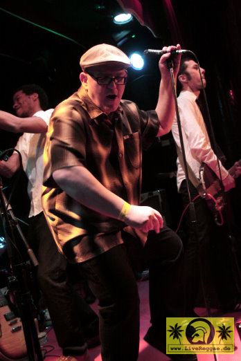 King Hammond (UK) with Bobby Sixkiller - Easter Ska Jam - Noels Ballroom, Leipzig 30. Maerz 2013 (3).JPG